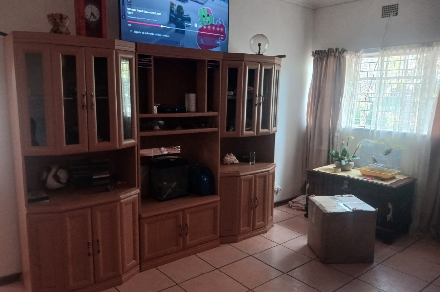 To Let 3 Bedroom Property for Rent in Rhodesdene Northern Cape